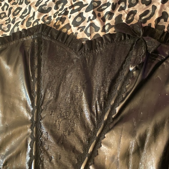 Lip service Nocturnal Rendezvous vintage Corset zip cami top pvc lace rare HTF - Picture 7 of 16